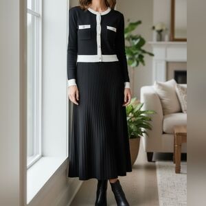 Zoe And Claire Elegant Black and White Long Sleeve Sweater Dress